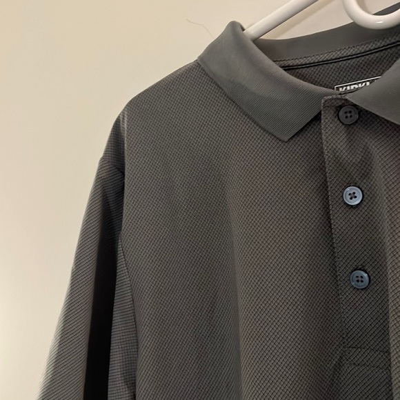 NWT Kirkland Signature Performance Golf Shirt -Size Medium - Picture 3 of 6